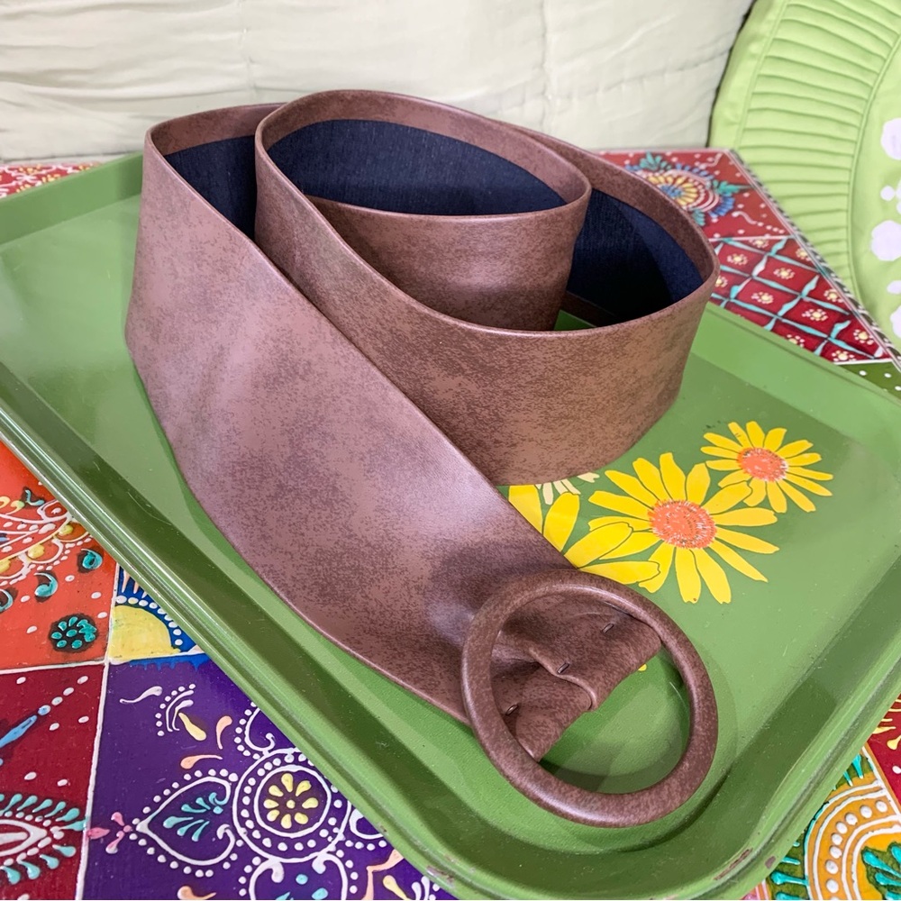 70s Vinyl Waist Belt